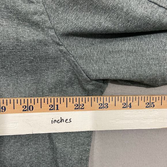 Lululemon Long Sleeves Gray Button Down Shirt Size Large - Picture 6 of 7